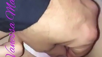 Adoro Fazer Sexo Oral E Recebo Um Bônus Do Meu Chefe Que Muitas Vezes Me Paga Mais No Trabalho