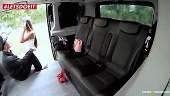 Kila Raketa'S Pick Up Taxi Hosts An Intense Asian Teen Sex Scene